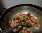 A picture of step 1 of Karounde ki meethi khatti chutney.
