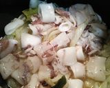 Foto del paso 2 de la receta: Calamaritos en salsa