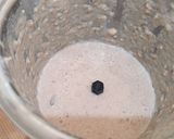 A picture of step 4 of Date-Almond Smoothie.