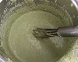 A picture of step 2 of Palak Semolina Idli.