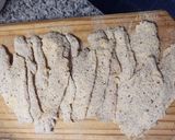 Foto del paso 3 de la receta: Milanesa de pescadilla apanada con polenta