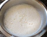 A picture of step 1 of Akuri (Parsi Scrambled Egg).