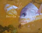Foto langkah ke 4 dari resep Gulai Kepala Kakap Kuah Merah.