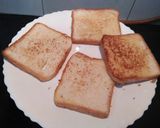 A picture of step 1 of Cheese garlic bread.
