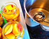 Őszibarack befőzés automatával recept fázis 2 fotója