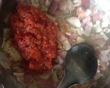A picture of step 1 of Tuwon shinkafa miyar kubewa.