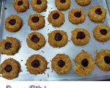 Foto langkah ke 4 dari resep Thumbprint coklat.