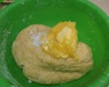 Foto langkah ke 3 dari resep Donat Ubi.