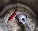 A picture of step 1 of Sprout pulav.