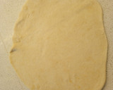 Foto del paso 5 de la receta: Empanadas de ricota y cebolla