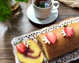 Foto langkah ke 7 dari resep Roll Cake Strawberry Saffron (1240).