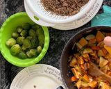 Foto del paso 3 de la receta: Guiso de lentejas con coles de Bruselas 😋