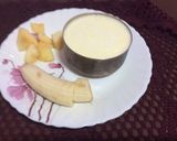 A picture of step 1 of Banana,apple shake.