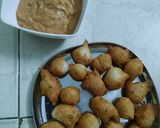 A picture of step 4 of Punugulu with red chatnee(evening snacks).