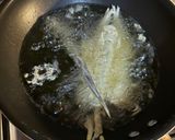 Foto langkah ke 3 dari resep Ikan Shisamo Goreng Tepung.