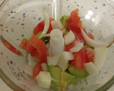 Foto del paso 10 de la receta: Ensalada de aguacates, tomates y huevos rellenos