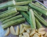 सहजन की सब्जी (मुनगा) (Drumstick Recipe in Hindi) रेसिपी चरण 1 फोटो