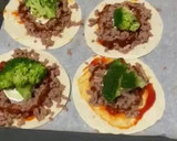 Foto del paso 5 de la receta: Mini pizzas especiales