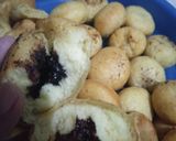Foto langkah ke 6 dari resep Donat Lembut, Menul.
