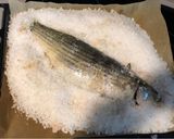 Foto del paso 6 de la receta: Mujol a la sal