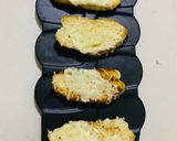 A picture of step 4 of Cheese garlic bread.