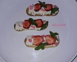 Foto langkah ke 8 dari resep Eclair Strawberry.