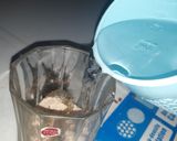 A picture of step 2 of Iced coffee drink.