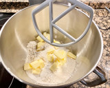 Foto del paso 4 de la receta: Galletas de mantequilla con manzana caramelizada