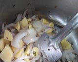 A picture of step 4 of Tomato Rice.