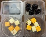 A picture of step 2 of Blackberries & cheese snack packs.