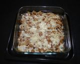 A picture of step 8 of Layered pasta rice.