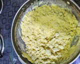बेसनाचे लाडू (besanche ladoo recipe in marathi) रेसिपी स्टेप 2 फोटो 