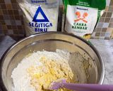 Foto langkah ke 7 dari resep Lemon Crincle Cookies.