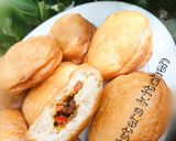 A picture of step 10 of Fried fish bread.