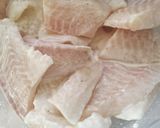 Hình bước làm 2 của món Cá sốt cay lá quế kiểu Thái (Spicy Thai Basil Fish)