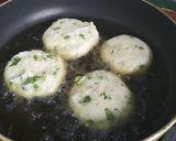 A picture of step 3 of Aalu Tikki.