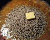 Foto del paso 12 de la receta Lentejas pardinas con verduras y salchichas frescas