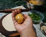 A picture of step 16 of Amritsari aloo kulcha.