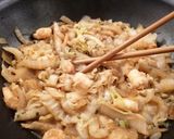 Une image de l'étape 1 de Crevettes sautées au chou chinois 🐯🐉.