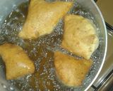A picture of step 8 of Mandazi.