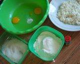 Foto langkah ke 1 dari resep Bolu kukus singkong pandan.
