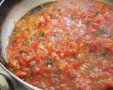 A picture of step 3 of Red sauce pasta.