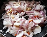 A picture of step 1 of Chicken Changezi.