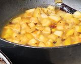 A picture of step 5 of Sweet and Spicy Pear Chutney.