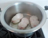 Foto del paso 9 de la receta: Caldereta de rape, gambas y almejas