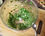 Foto del paso 2 de la receta: Gallo en salsa verde con papas cocidas y huevo duro