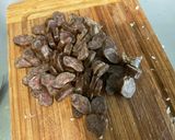 Une image de l'étape 9 de Flan de légumes aux saucisses et fromage roumains.