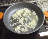 Foto del paso 1 de la receta: Merluza en salsa