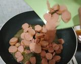 Foto langkah ke 2 dari resep Telur sosis sarapan.
