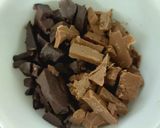 A picture of step 5 of No bake Chocolate cheese cake.
